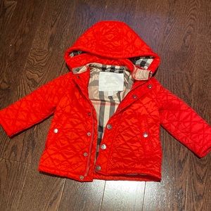 Red light burberry unisex coat quilted